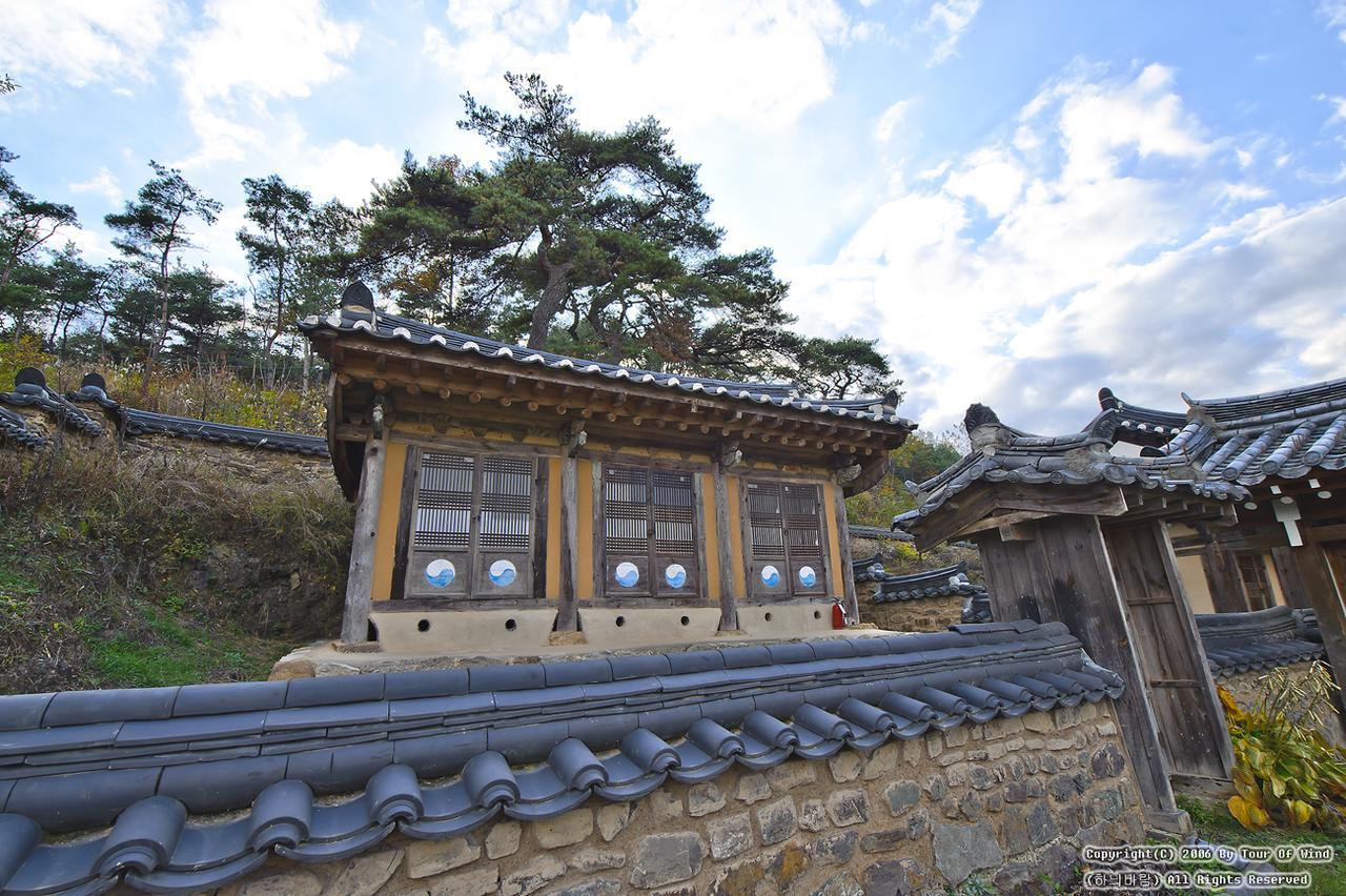 Gwiae Traditional House Yeongcheon Екстер'єр фото